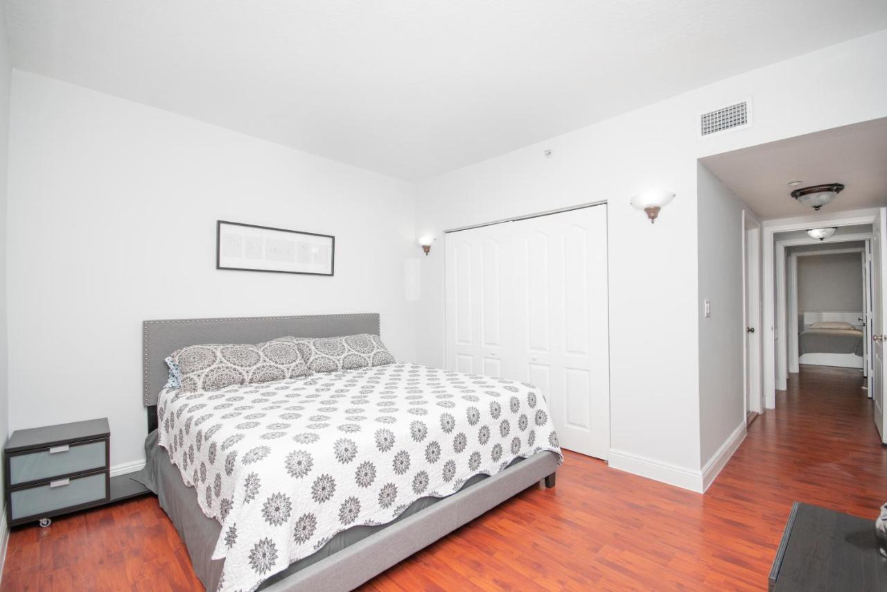 Beautiful 2/2.5 Condo W/Free Parking Fast Wifi Miami Exterior foto